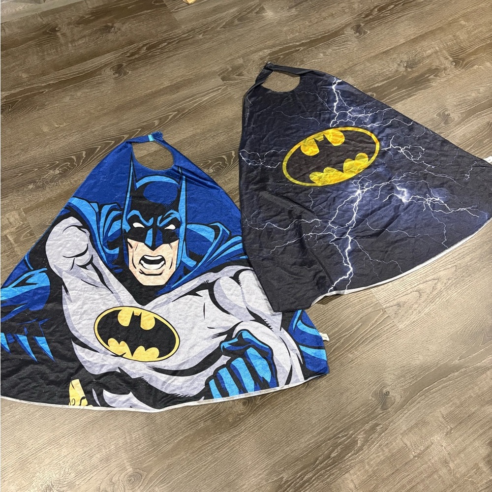 Super hero caps from six flags